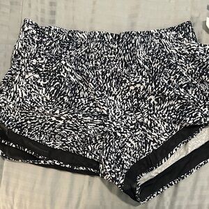 Athleta Women's Black and White Patterned Shorts